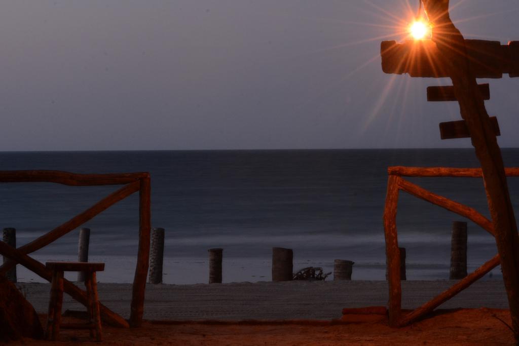 Na Beira Do Mar Pousada Prea Exterior foto